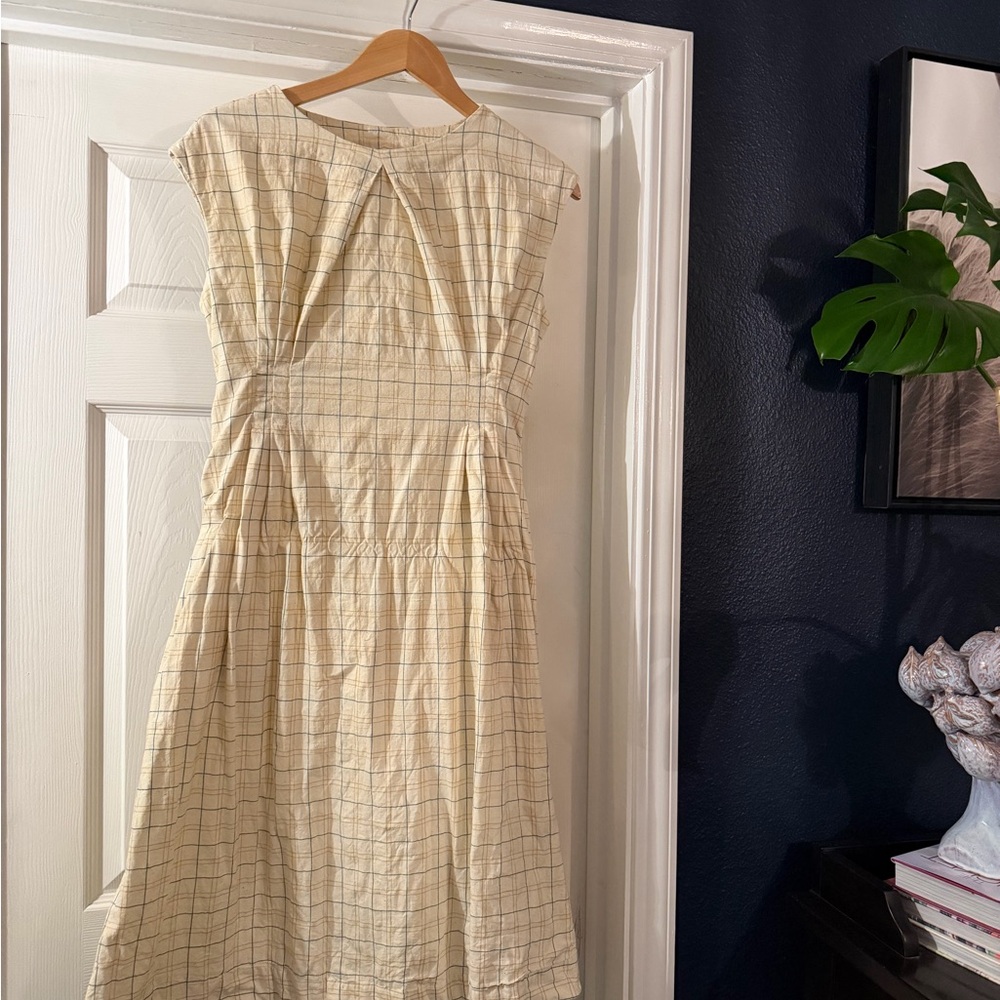 Chic Cream Checkered Midi Dress
